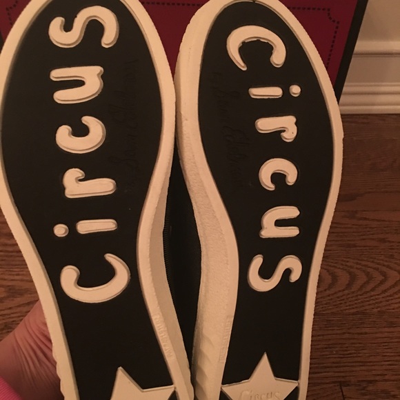 New in Box Circus by Sam Edelman Sneakers - Picture 5 of 5